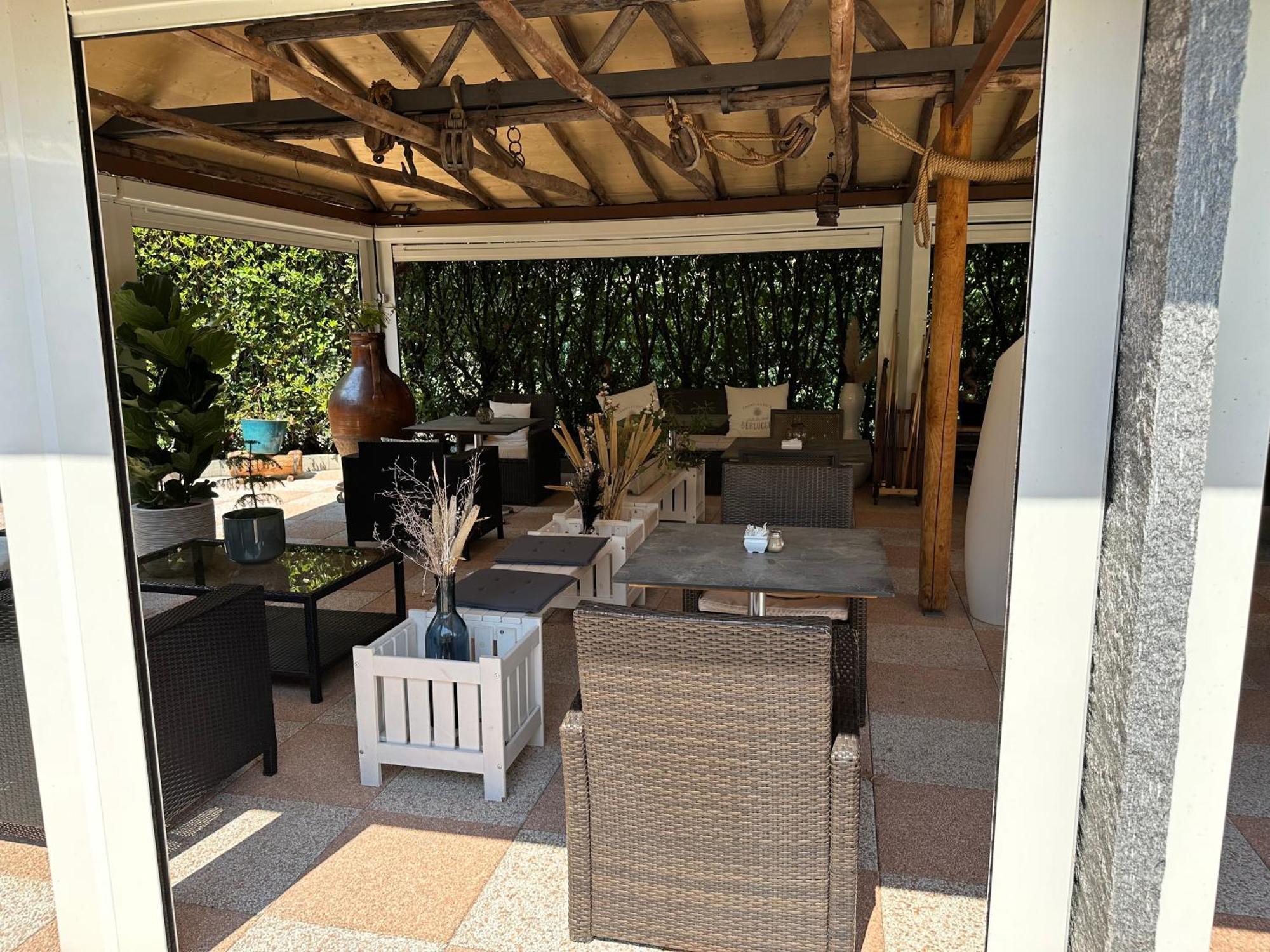 Hotel Tiziana Losone Exterior foto
